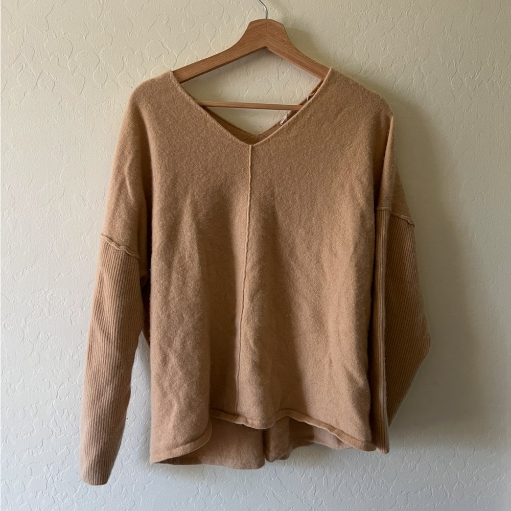 Soft Surroundings Etta tan 100% cashmere V-Neck Sweater